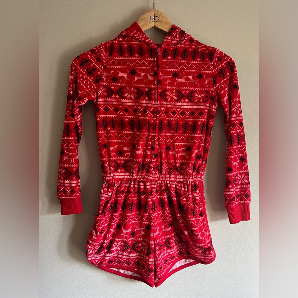 Art Class Girls Red Fair Isle Fleece Pajama Romper Size Medium (7/8)